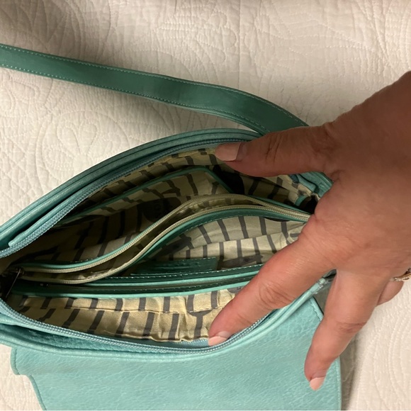 Dion Crossbody Bag - Picture 7 of 8